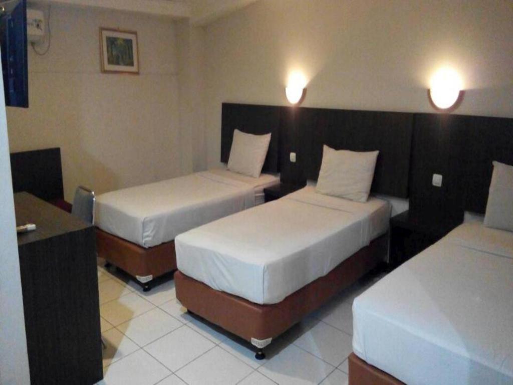 Hotel Cihampelas 1 Bandung Bagian luar foto