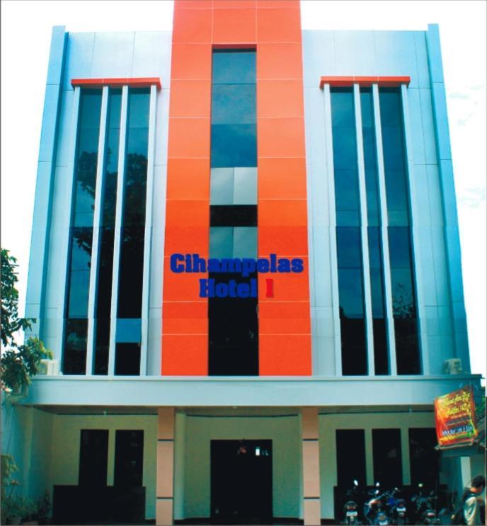 Hotel Cihampelas 1 Bandung Bagian luar foto