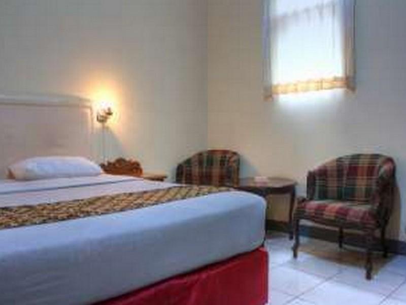 Hotel Cihampelas 1 Bandung Bagian luar foto