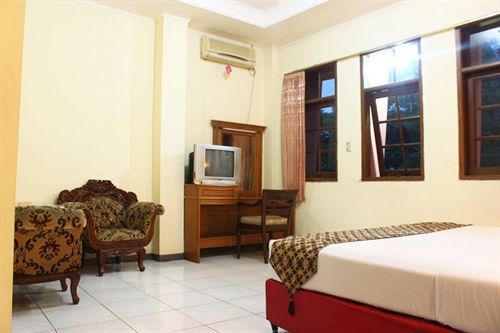 Hotel Cihampelas 1 Bandung Bagian luar foto