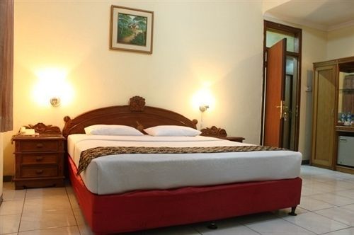 Hotel Cihampelas 1 Bandung Bagian luar foto
